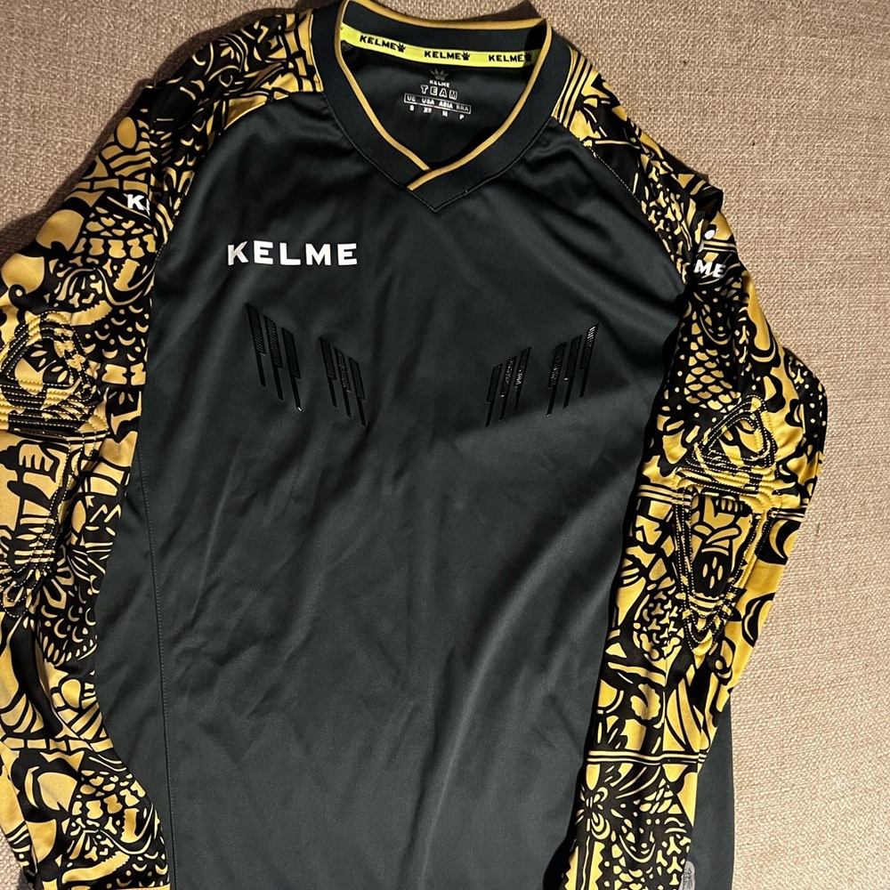 Kelme goalie jersey XS